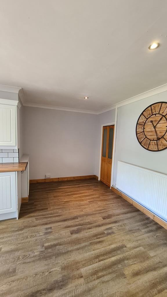 Albert Crescent, Coventry, CV6 2 bed property £850 pcm (£196 pw)