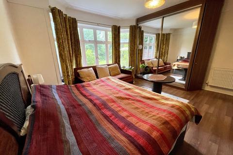 4a Dunkeld Road, Bournemouth, BH3 7EN