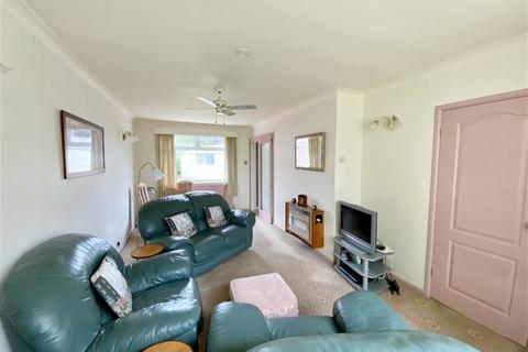 9 Leedham Road, Rotherham, S65 3EA