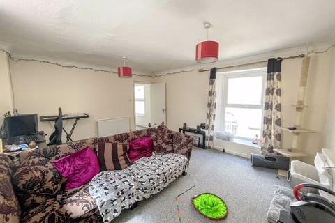 15b High Street, Shepton Mallet, BA4 5AA