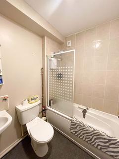 15b High Street, Shepton Mallet, BA4 5AA