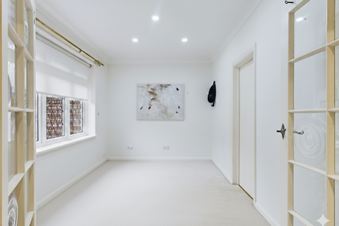 undefined, Covert Way, Barnet, London, EN4