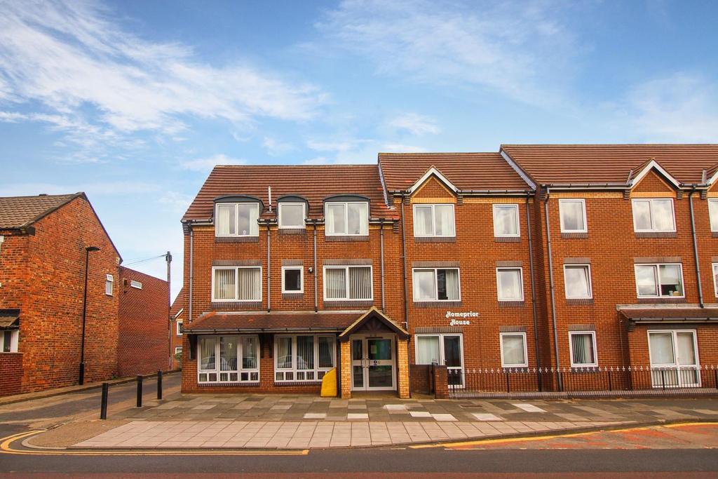 Front Street, Monkseaton, Whitley Bay 1 bed flat £53,000