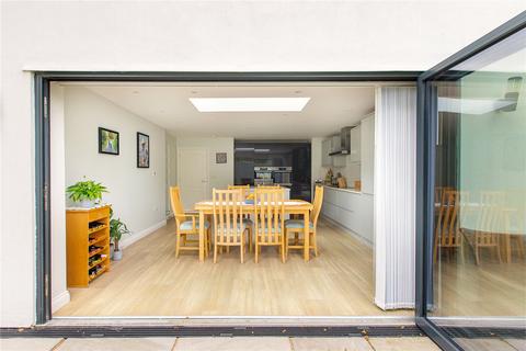 15 Blue Lion Close, Fen Ditton, Cambridge, CB5 8ZB