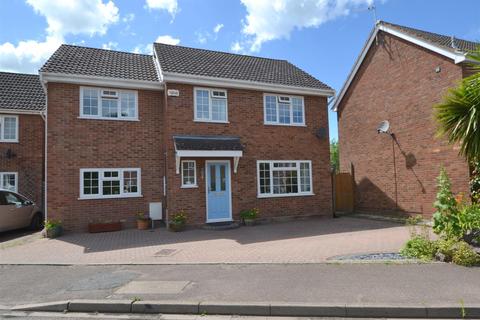 19 Bronsil Drive, Malvern, WR14 1LR