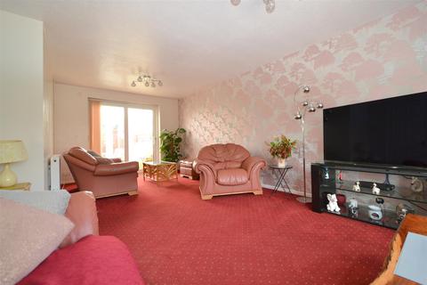 19 Bronsil Drive, Malvern, WR14 1LR