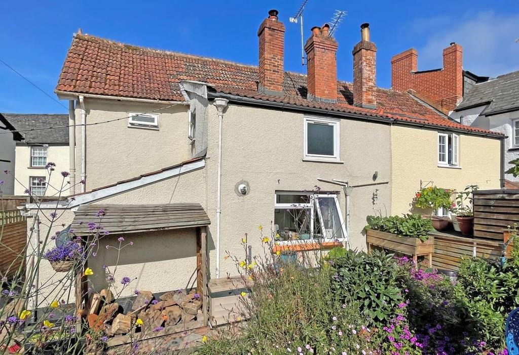 Hen Street, Bradninch, Exeter 2 bed semidetached house £260,000