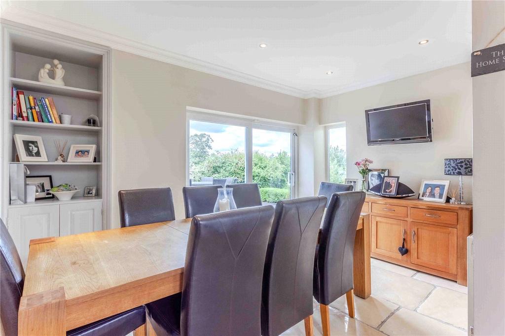 Breakfast Room