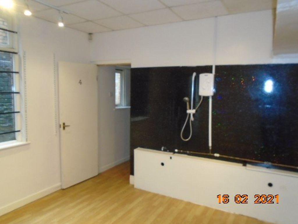 COMMERCIAL STREET, NEWPORT Property £950 pcm (£219 pw)