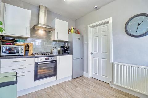 23 Brownberrie Crescent, Horsforth, Leeds, LS18 5PT