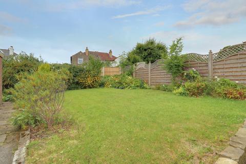 23 Brownberrie Crescent, Horsforth, Leeds, LS18 5PT