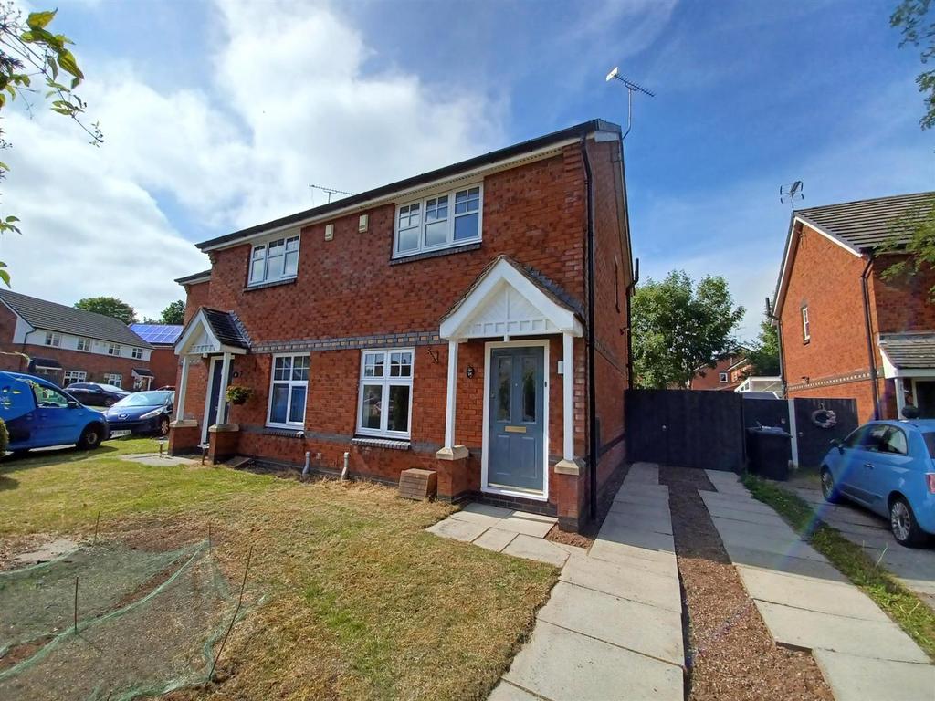 Moss Valley Road, New Broughton, Wrexham 2 bed semidetached house £150,000