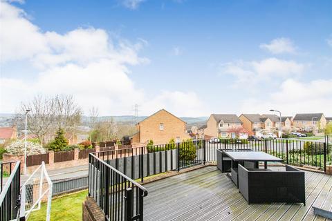 8 Bale Drive, Bradford, BD10 8WX