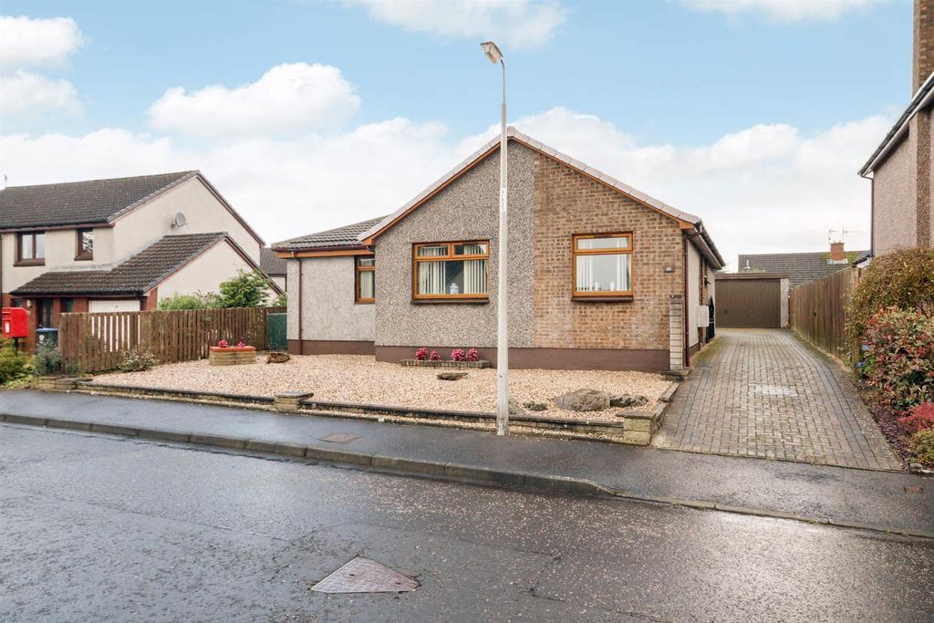 10 Morlich Place, Kinross 4 bed detached bungalow for sale £290,000