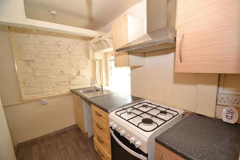 8 Ebenezer Place, Bradford, BD7 3DZ