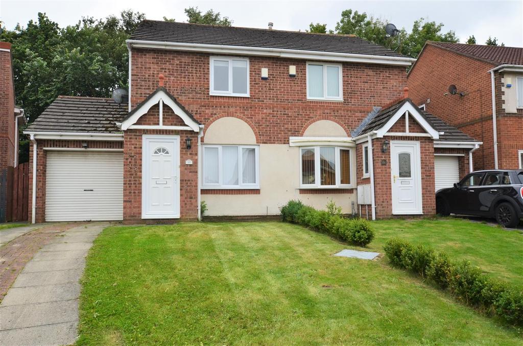 Yardley Close, Hall Farm, Sunderland 2 bed semidetached house £625
