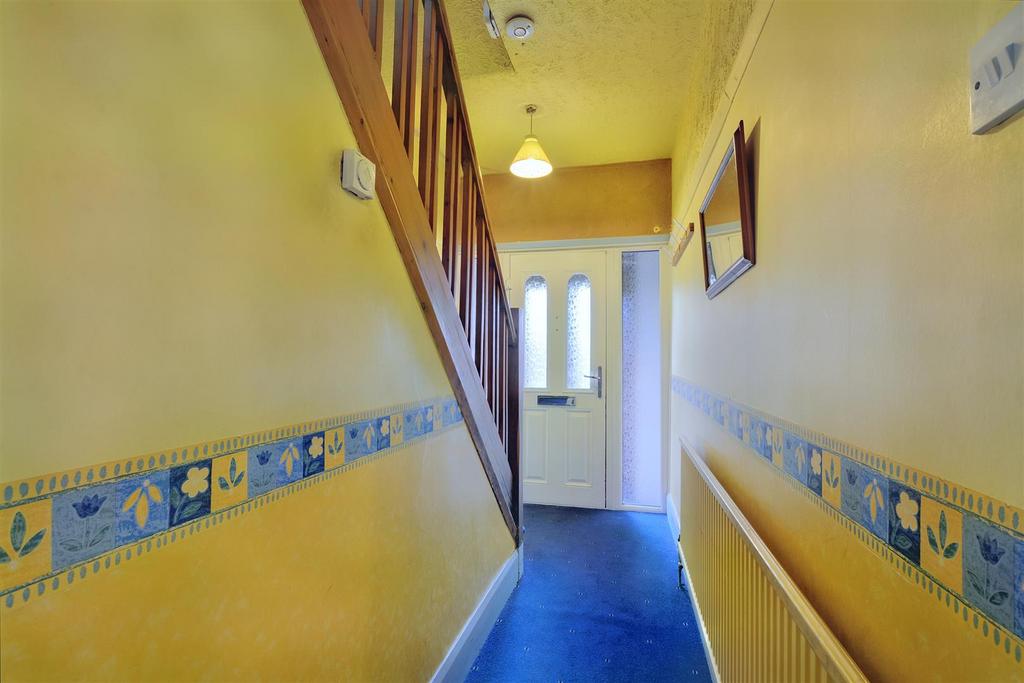 Hallway 1.jpeg
