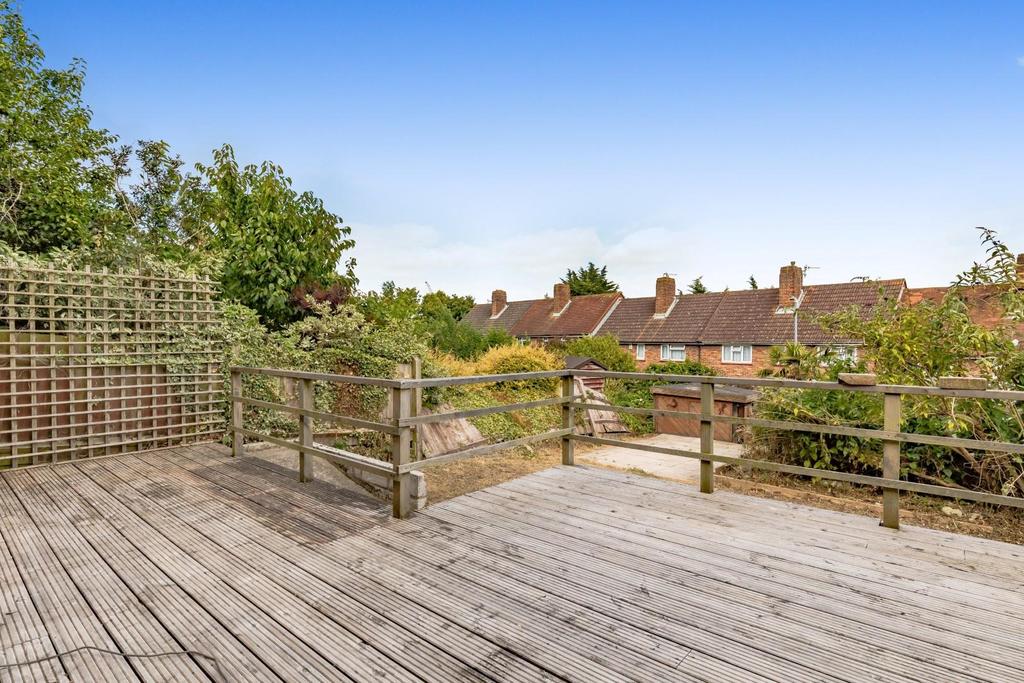 Davey Drive, Brighton 3 bed terraced house for sale £350,000