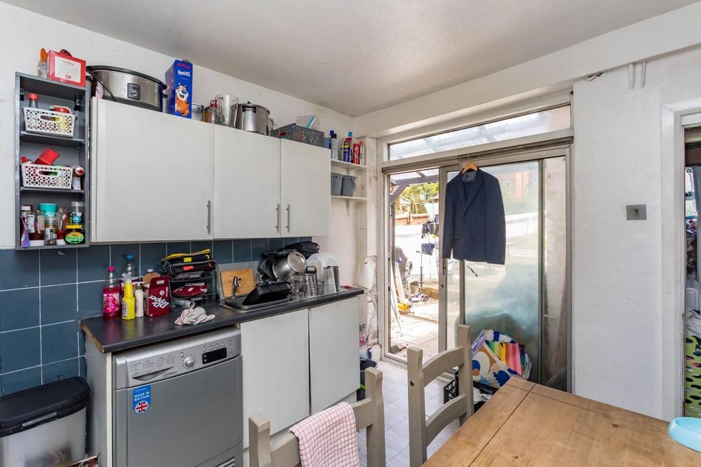 Redvers Road, Brighton 3 bed terraced house £375,000