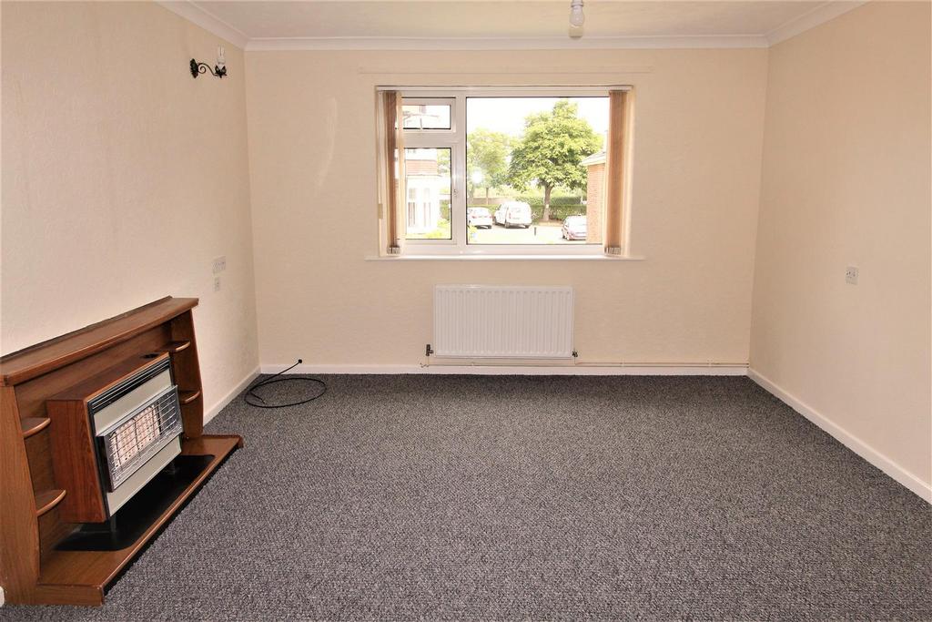 Summerfields, Kings Road, Cleethorpes, N.E. Lincs, DN35 0AF 2 bed