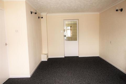 2 bedroom apartment for sale, Summerfields, Kings Road, Cleethorpes, N.E. Lincs, DN35 0AF