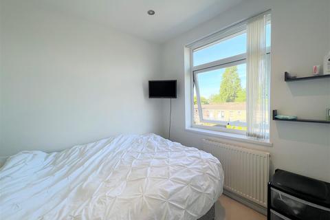 6 Pickering Road, Hull, HU4 6TL