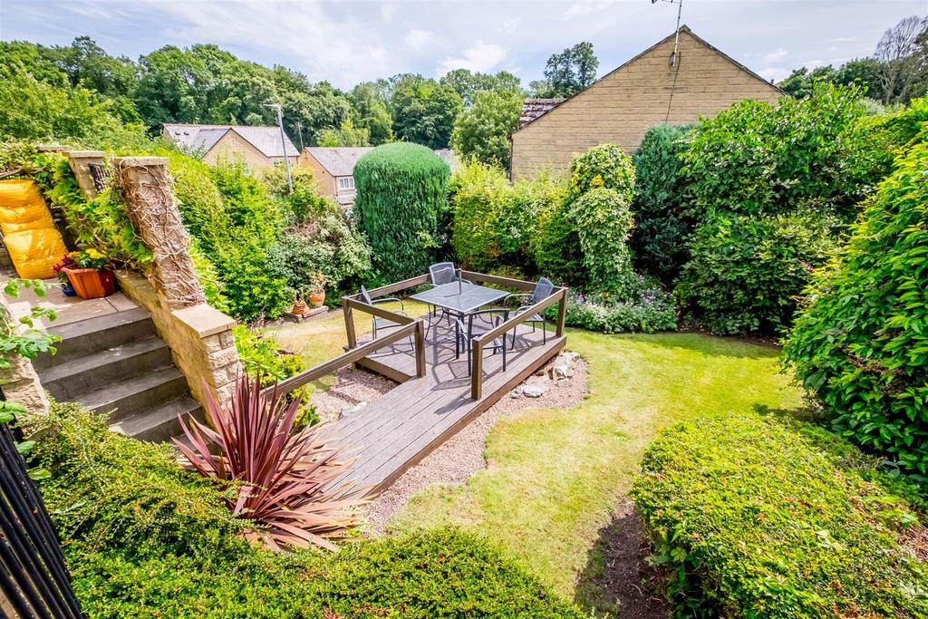 Heath Lea, Halifax 4 bed detached house £375,000