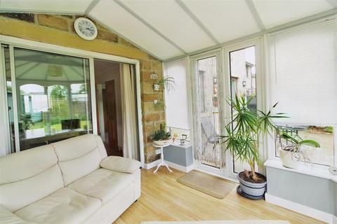 5 Gregory Drive, Kirkburton, Huddersfield, HD8 0XH