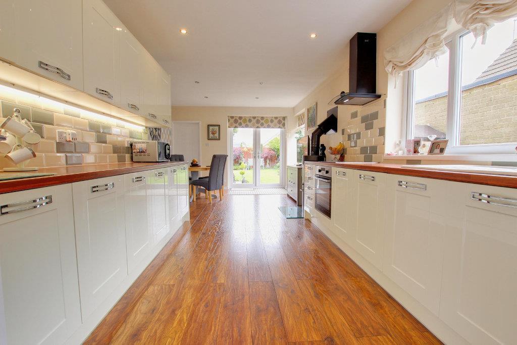 Dining kitchen