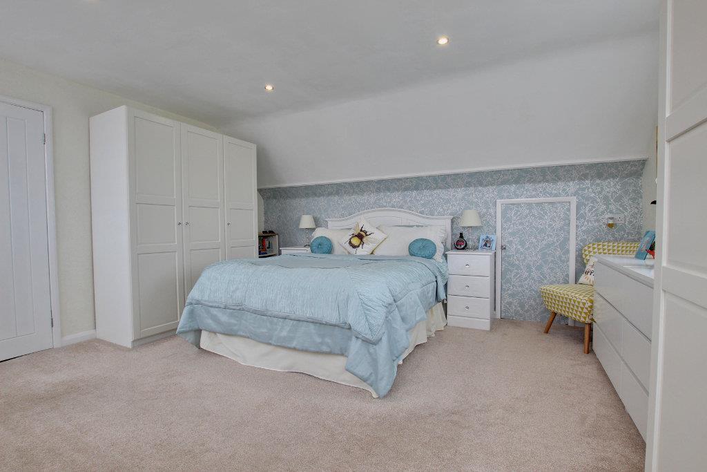 Bedroom 1 (rear)