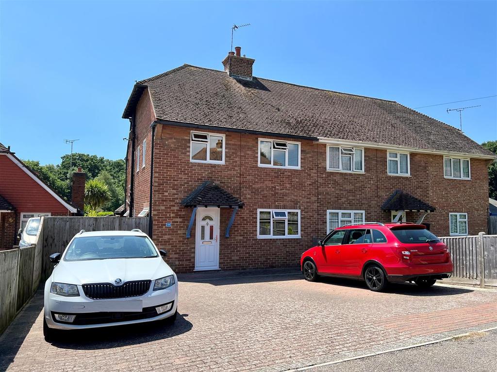 Northfield, Polegate 3 bed semidetached house £375,000