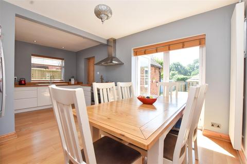 44 Northfield, Polegate, BN26 5EE