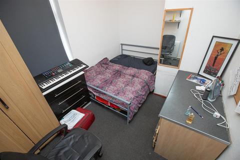 6 bedroom flat to rent - Bristol Road, Selly Oak, Birmingham