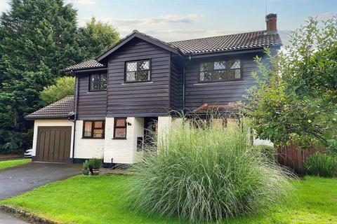 11 Bunch Way, Haslemere, GU27 1ER