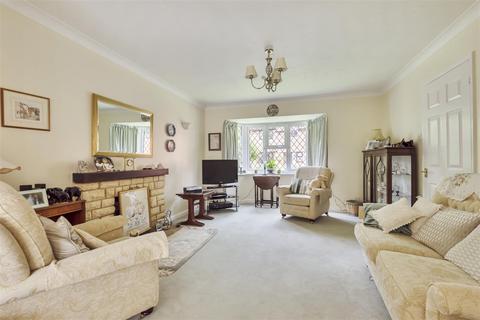 11 Bunch Way, Haslemere, GU27 1ER