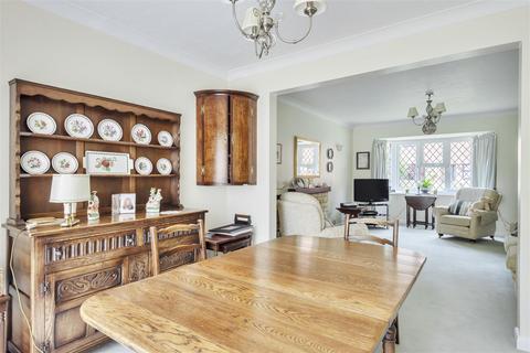 11 Bunch Way, Haslemere, GU27 1ER