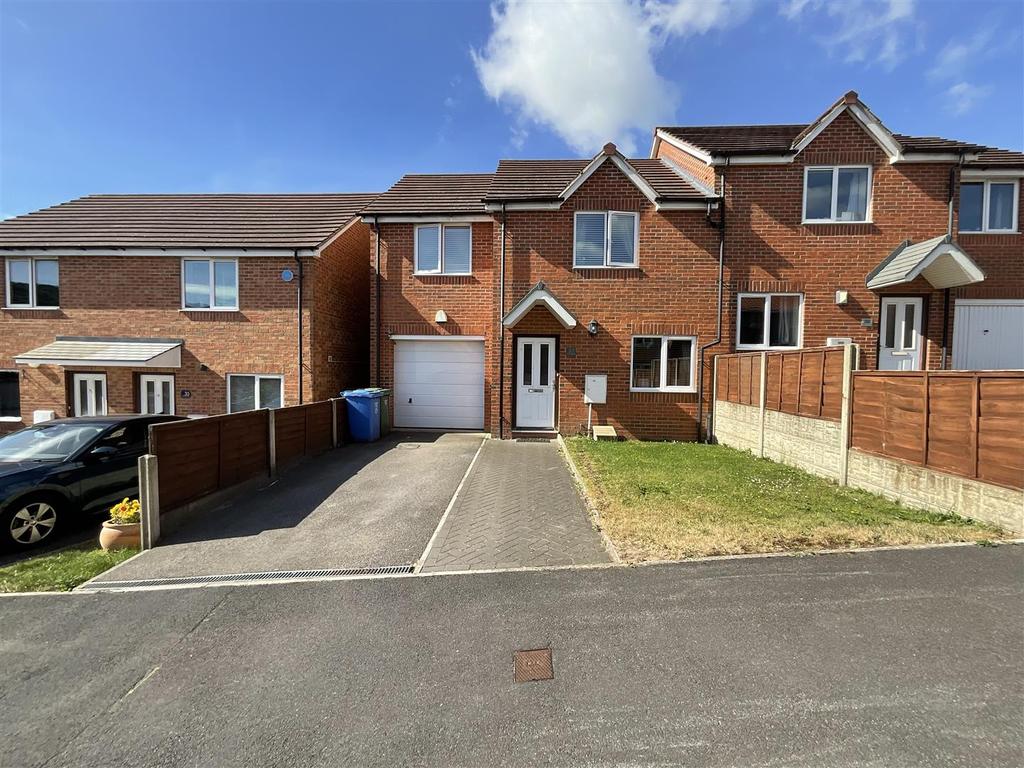 Blueberry Way, Scarborough 3 bed house £170,000