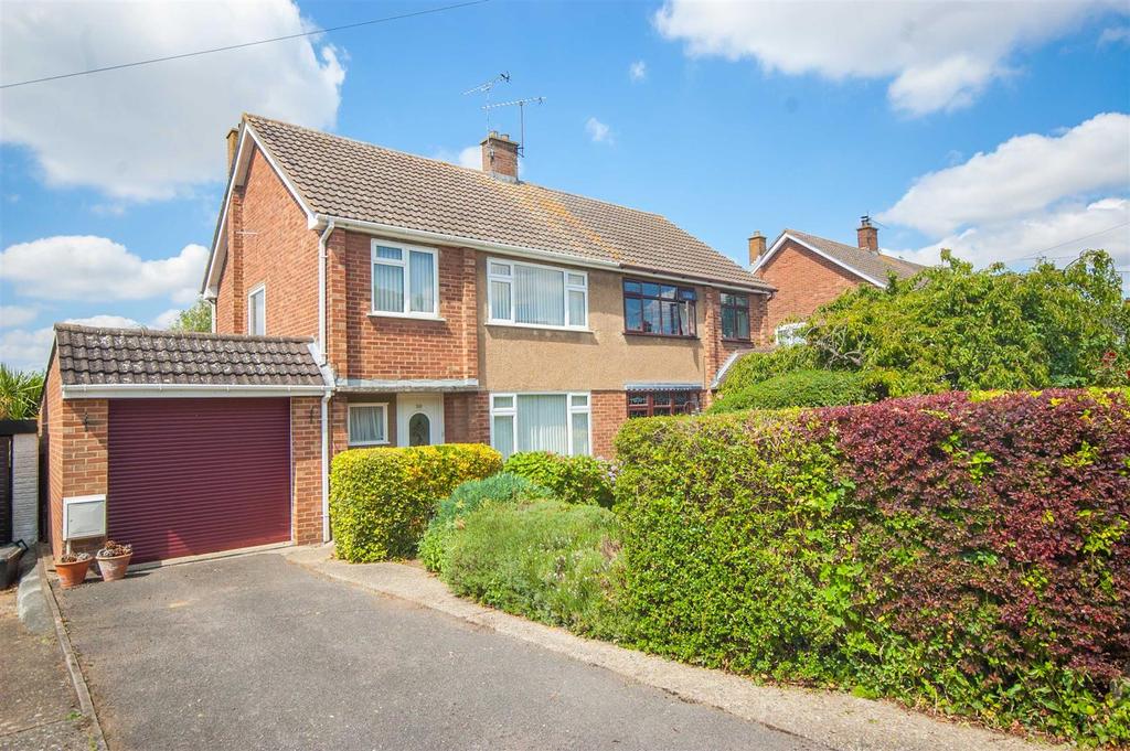 Totnes Walk, Old Springfield, Chelmsford 3 bed semidetached house £