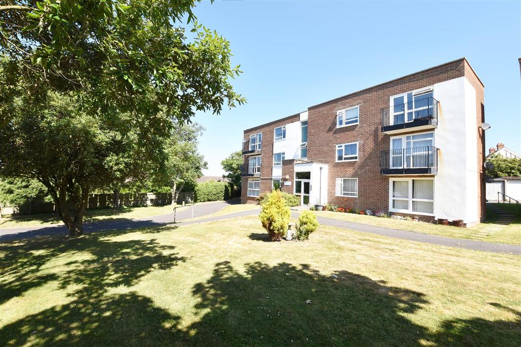 West Hill Road, St. LeonardsOnSea 2 bed flat for sale £210,000