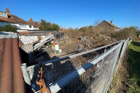 undefined, Kneller Road, Twickenham, Greater London, TW2 7DX