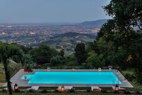 4 bedroom cottage, Lucca, Tuscany, Italy