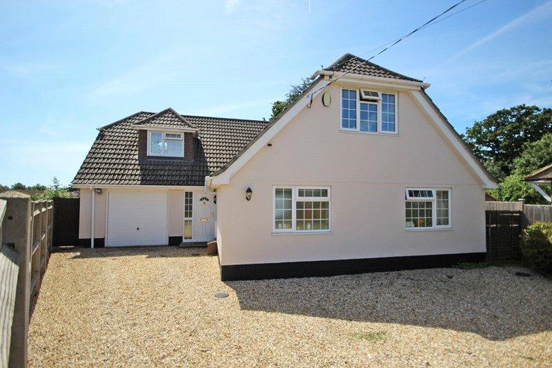 High Ridge Crescent, Ashley, New Milton, Hampshire, BH25 4 bed bungalow