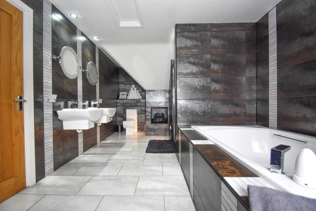 En-suite shower room
