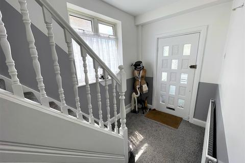 51 Upper Rainham Road, Hornchurch, RM12 4BE