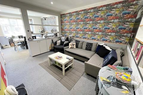 51 Upper Rainham Road, Hornchurch, RM12 4BE