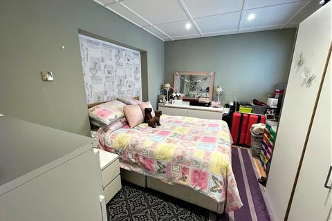 51 Upper Rainham Road, Hornchurch, RM12 4BE