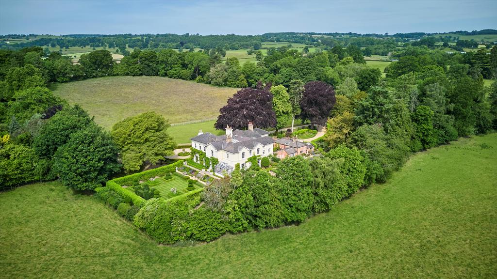 Penylan, Oswestry, Shropshire, SY10 8 bed detached house for sale £