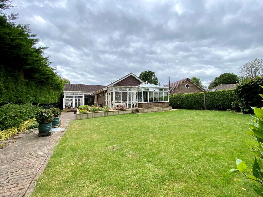 Ersham Road, Hailsham, East Sussex, BN27 4 bed bungalow for sale £700,000
