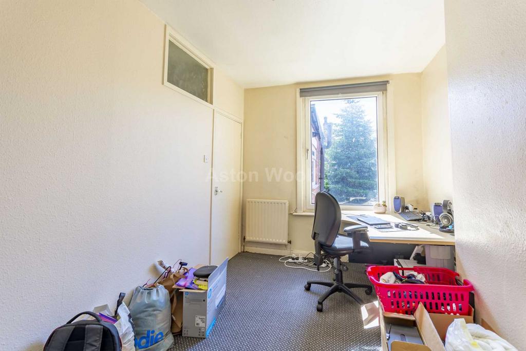 House in Nottingham, Hyson Green - More