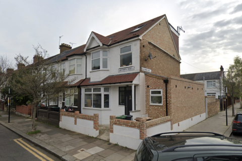 4 bedroom terraced house to rent - Ladysmith Road, London, N17